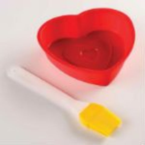 Heart Cake Mold with Brush - AttractionOil.com