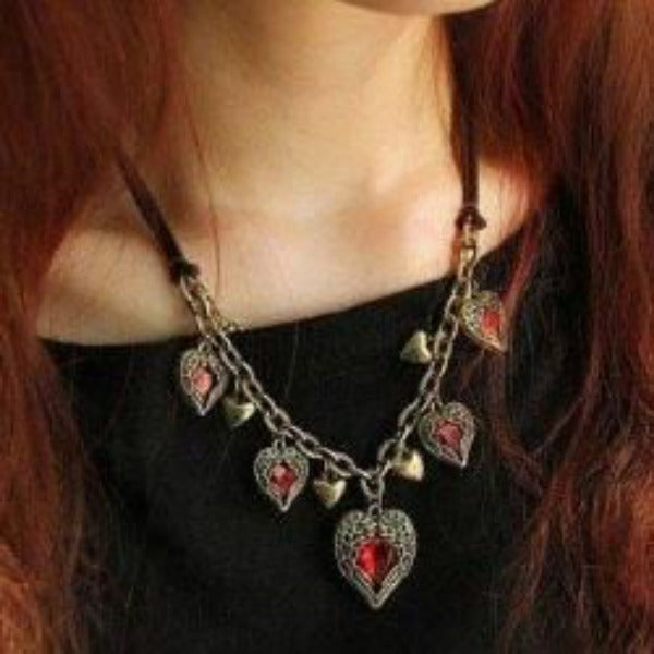Queen of Hearts Steampunk Winged Heart Necklace - AttractionOil.com